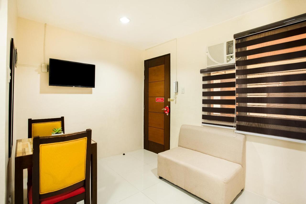 Oyo 199 Solange Apartelle Davao Exterior photo